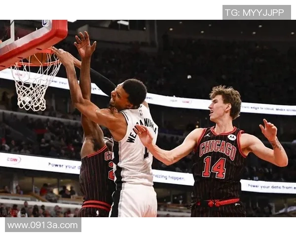 森林狼队再度调整阵容，备战与马刺队的比赛